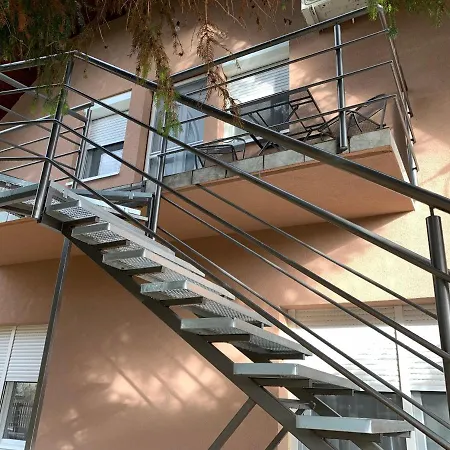 Bastya Διαμέρισμα