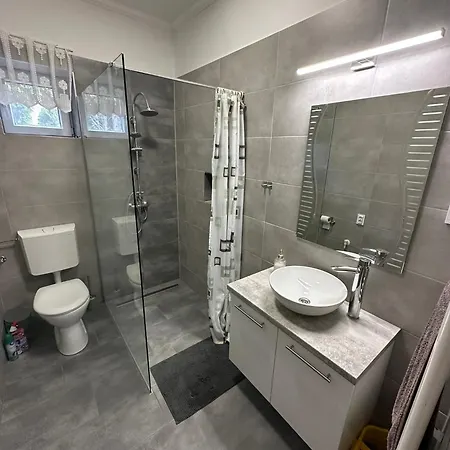 דירה Bastya *