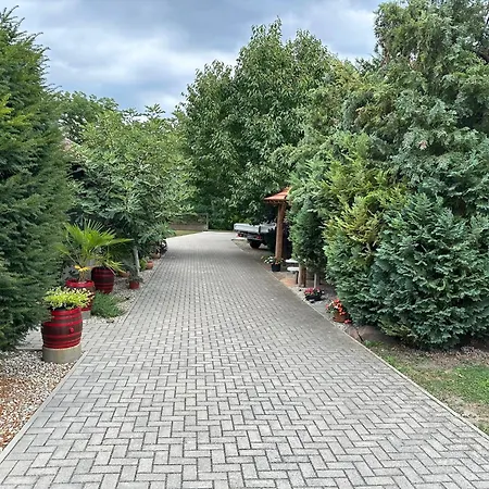 Bastya Apartment